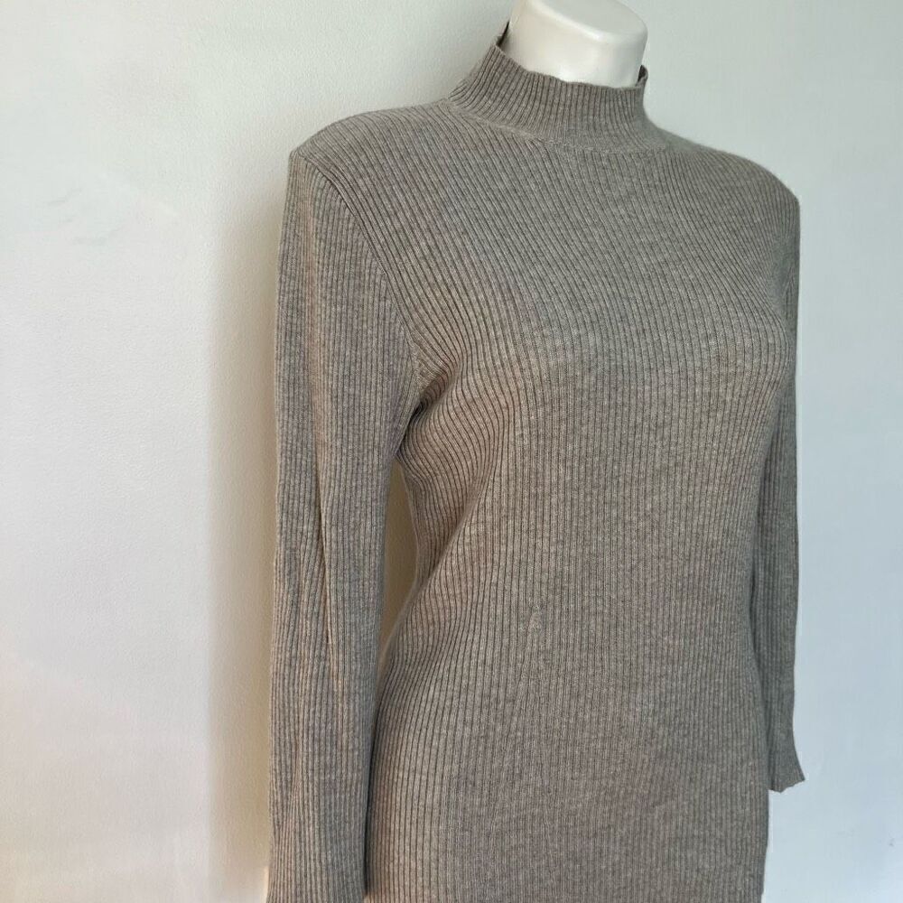 Escada Ribbed Cashmere Silk Mock Neck Sweater - Picture 3 of 12
